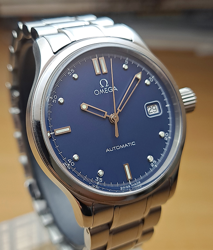 Blue Omega Classic Date Ref. 5203.80